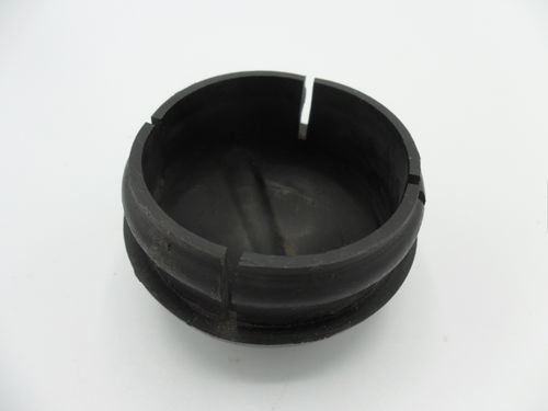 Cap for crankshaft pulley, used condition