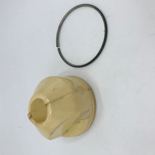 Early cap for fuel pump with clip, used condition