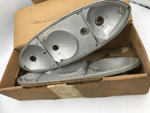 NOS late modell taillight base (silver painted)