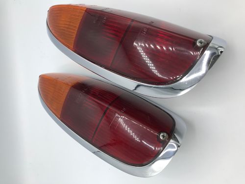 Tail lights with flat lenses, used condition